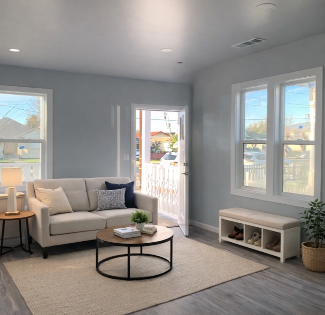 Building Photo - 262 Soledad St