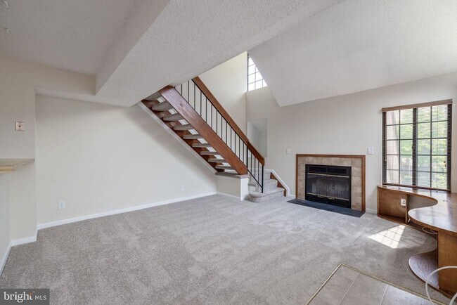 Building Photo - 6018 Curtier Dr