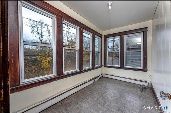 Foto del edificio - 146 Charles St