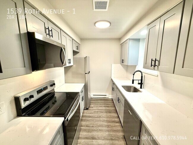 Foto del edificio - 1539 Roth Ave
