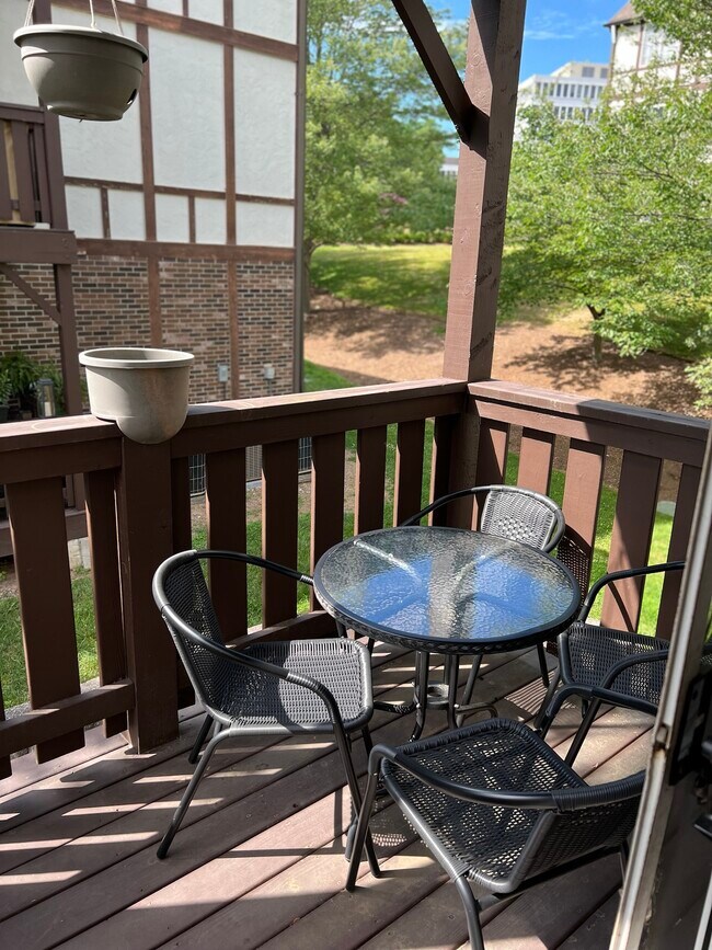 32 Village Dr Unit 32, Morristown, NJ 07960 Condo for Rent in