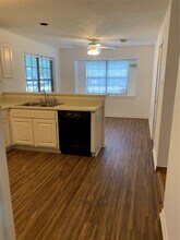 Building Photo - 73 Hickory Oak Dr