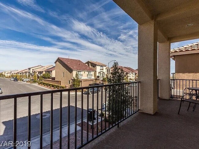 Foto del edificio - 5059 Bonnie Doon Ln