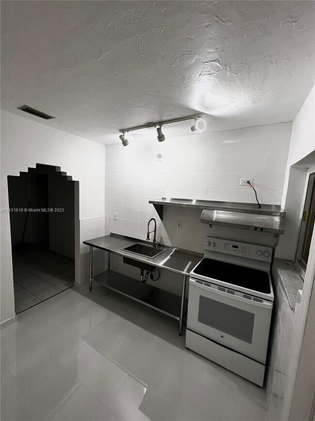 Foto del edificio - 501 SW 35th Ave