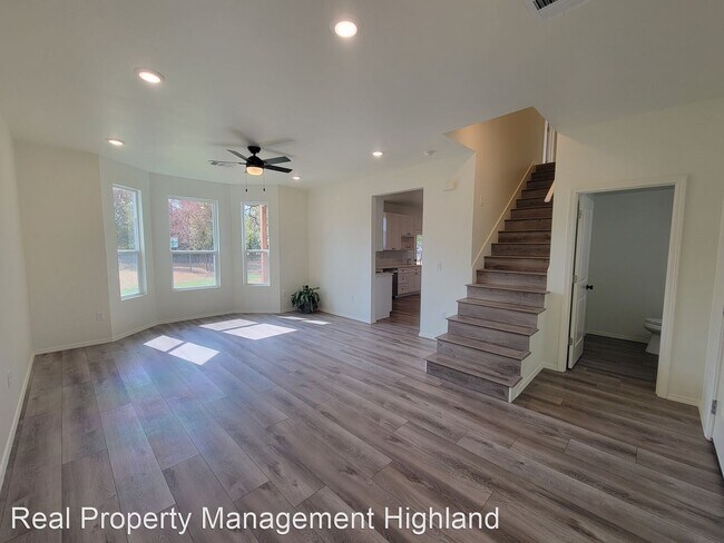 Building Photo - 3 br, 2.5 bath House - 1202 North Mystic D...