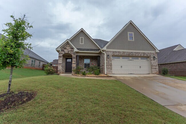 Building Photo - SUMMER FUN!!! 923 DELANEY DRIVE