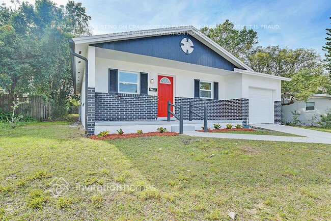 Building Photo - 6146 Balboa Dr