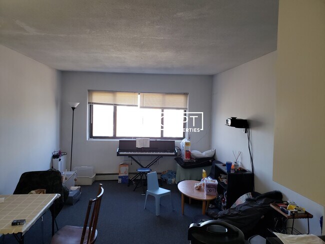 Building Photo - 226 Parker Hill Ave