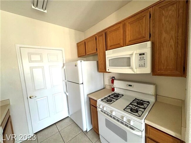 Building Photo - 7155 S Durango Dr