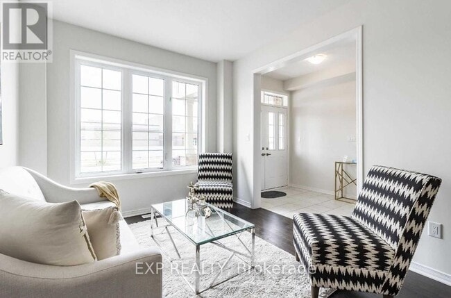 Building Photo - 132 McWatters St