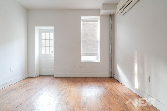 Foto del edificio - 865 Hart St