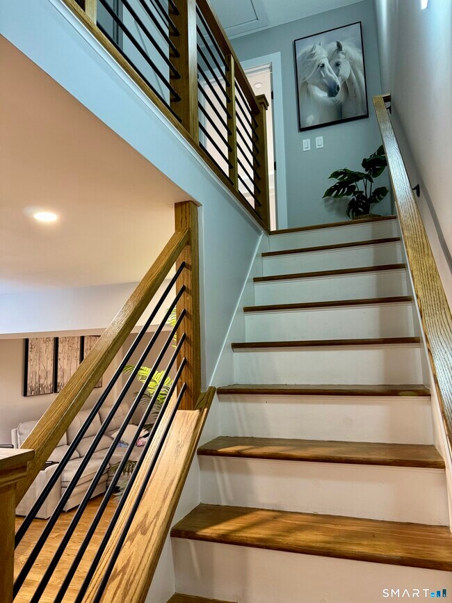 Foto del edificio - 25 Padanaram Rd