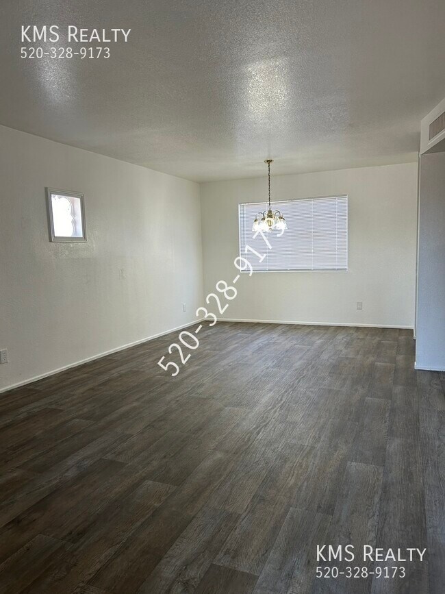 Building Photo - 2Bed / 1Bath - OWNER / AGENT
