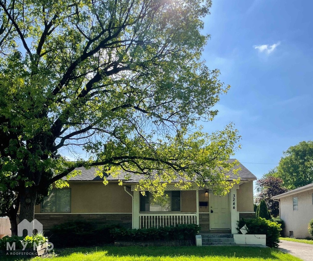 Primary Photo - 3244 Norwood St