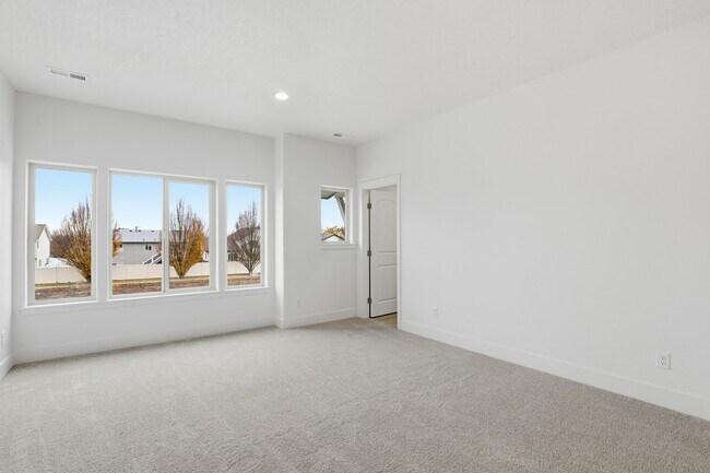 Building Photo - 751 Creative Way