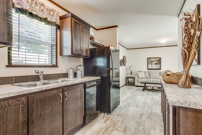 Building Photo - 101 Bluejay Hill