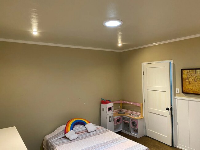 Foto del edificio - 141 Eugenia Dr