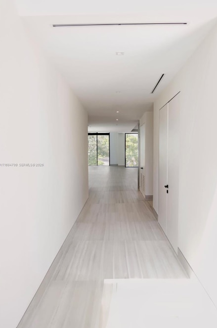 Building Photo - 345 W 46th St