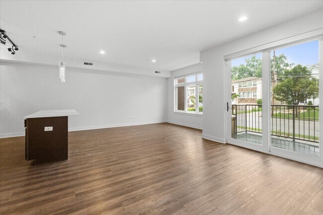 Foto del edificio - 500 N Northwest Hwy