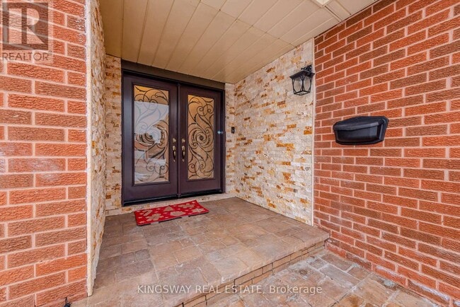 Building Photo - 298 Forest Dr