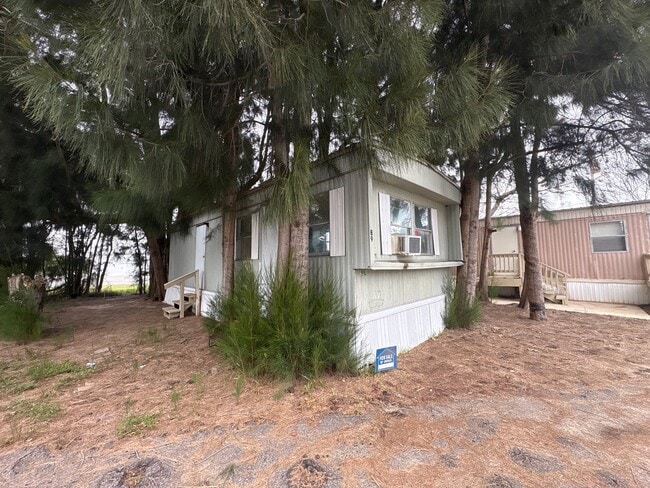 Building Photo - 920 Boardwalk Ln