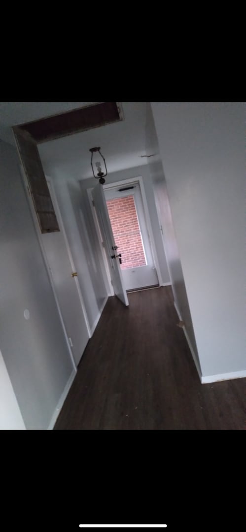 Building Photo - Check out this 3bdr, 2 bath ranch in Huber...