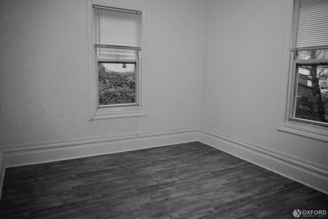 Building Photo - 150 Bay 11th Street
