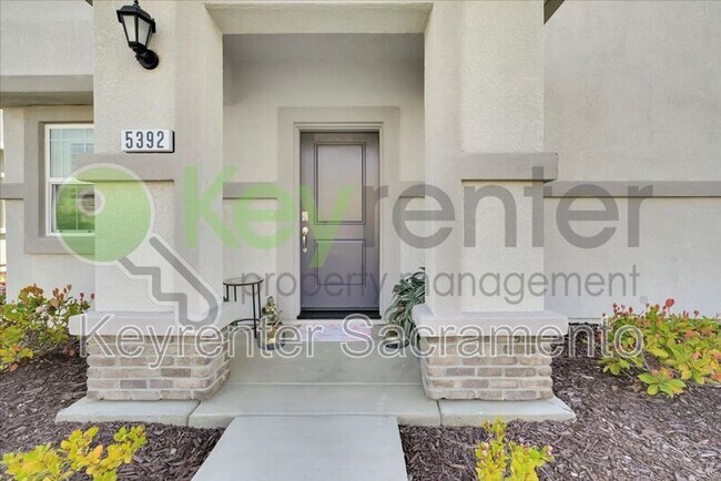 Building Photo - 5392 Cumberland Dr