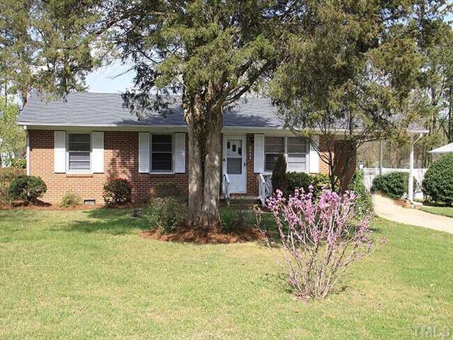 Foto del edificio - Outdoor Living Dream: Ranch-style home wit...