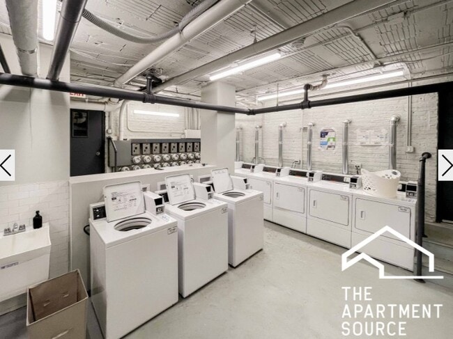 Photo - 516 W Cornelia Ave Apartment