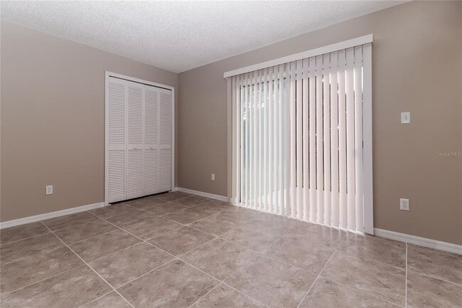 Building Photo - 605 Dorothy Cir