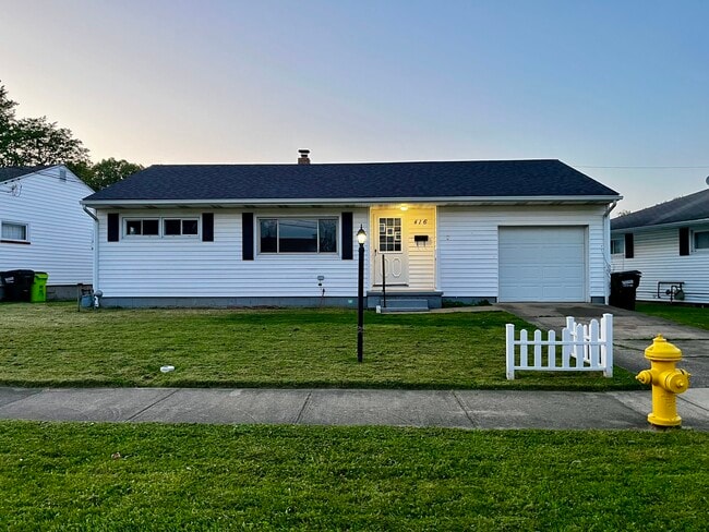 Building Photo - 416 Lemae St