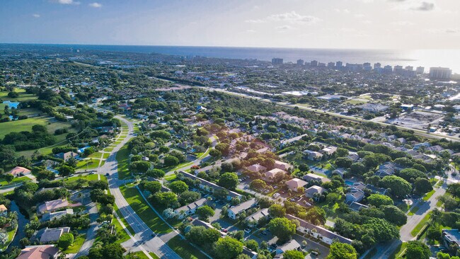 Foto del edificio - 159 NW 70th St