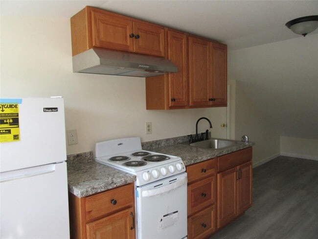 Building Photo - 2135 NY-94