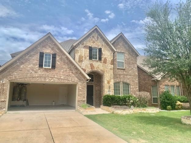Building Photo - 10240 Matador Dr