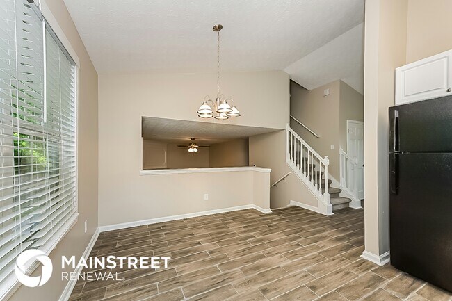 Foto del edificio - 1547 Enchanted Forest Dr