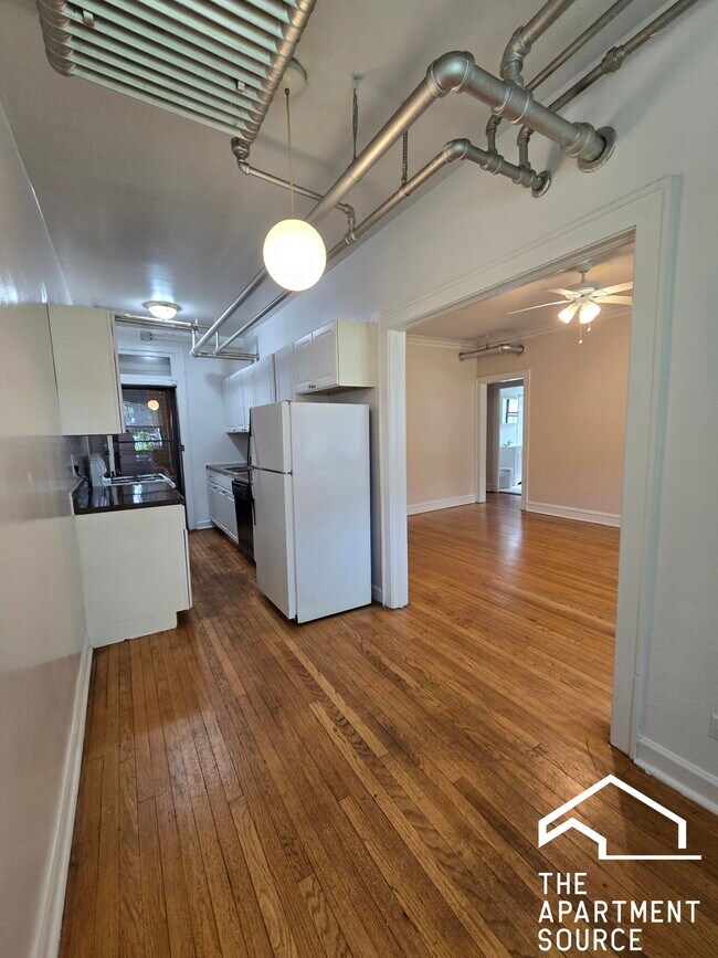 Foto del edificio - 4527 N Paulina St