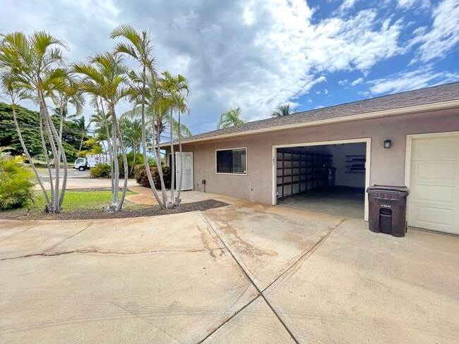 Building Photo - Unfurnished 2BR/1BA single level Ohana wit...