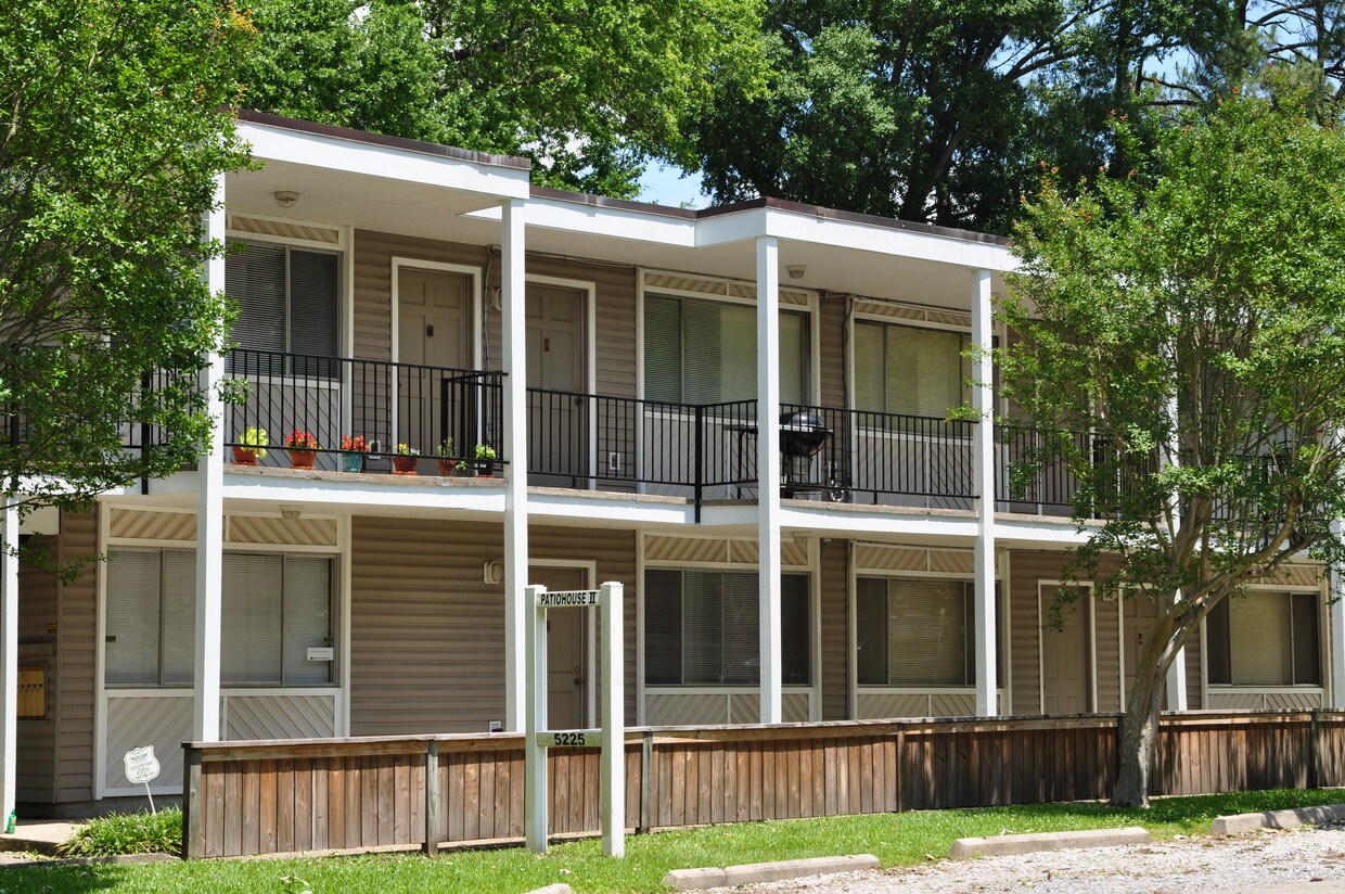 Patiohouse Apartments Baton Rouge La Primary Photo Patiohouse Apartments