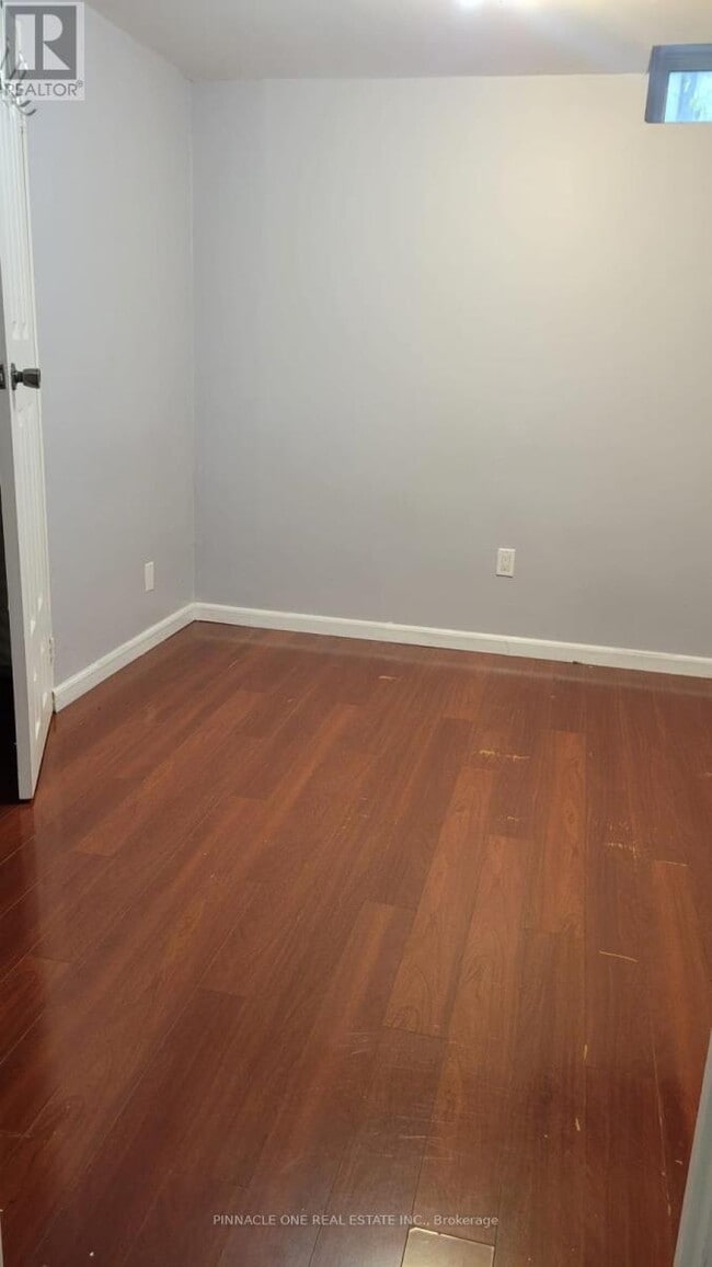 Building Photo - 979 Rambleberry Ave