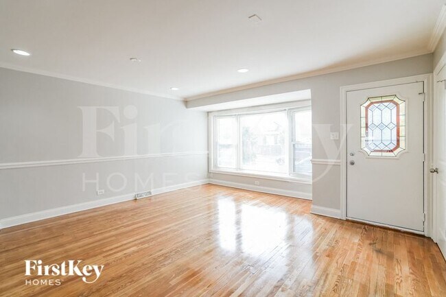 Foto del edificio - 6627 S Keating Ave