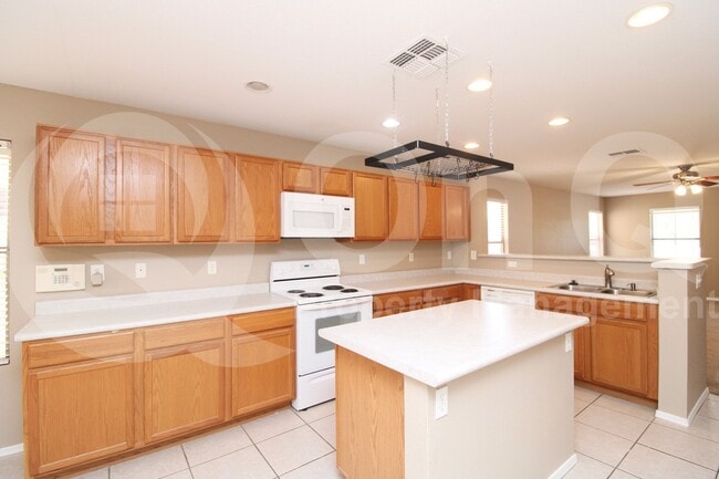 Building Photo - 3694 E Jasper Dr