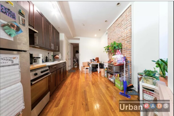 Primary Photo - 1253 Lincoln Pl