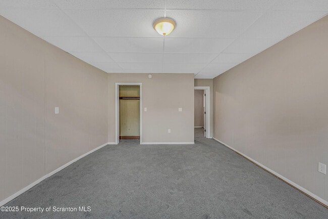 Foto del edificio - 817 Monroe Ave