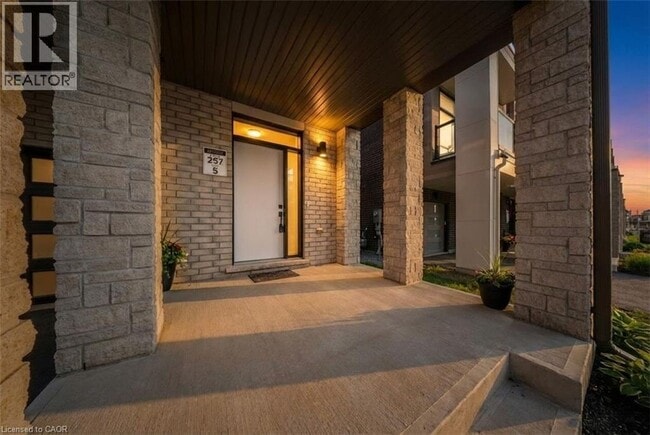 Building Photo - 1299 Anthonia Trail