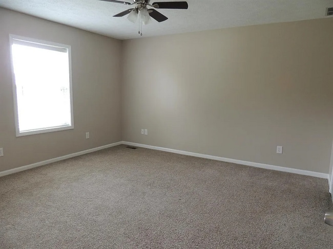 Master Bedroom - 473 S Platt Rd