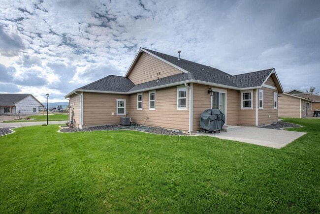 Building Photo - 14808 N Pristine Cir
