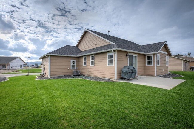 Foto del edificio - Radiant lake - 3 Bedroom Home