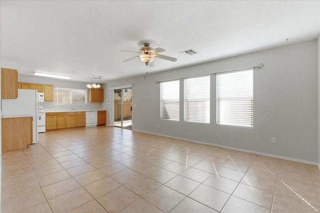 Building Photo - 3 Bedroom Home in Cooper Commons Near S Cooper Rd and E Hunt Highway!