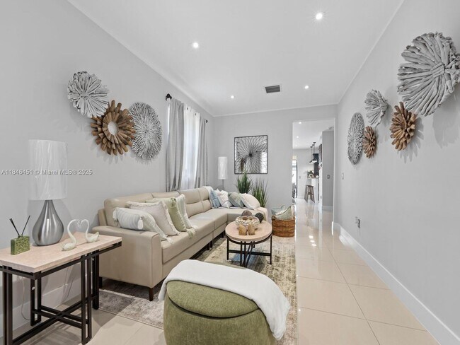Foto del edificio - 8781 NW 98th Ct